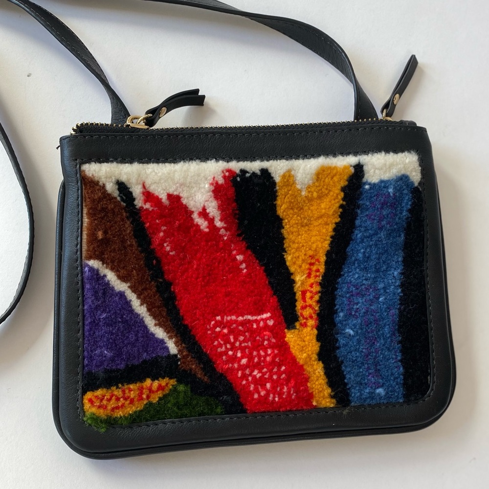 Rachel Comey Dey Bag. Crossbody in black leather with carpet panel